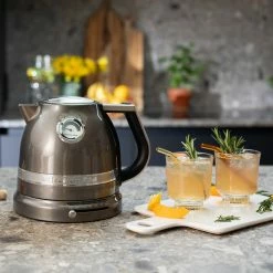 KitchenAid - Artisan Wasserkocher 1,5 L - Medallion Silber 12 KitchenAid - Artisan Wasserkocher 1,5 L - Medallion Silber -KitchenAid Sales 15891 Wasserkocher ARTISAN 5