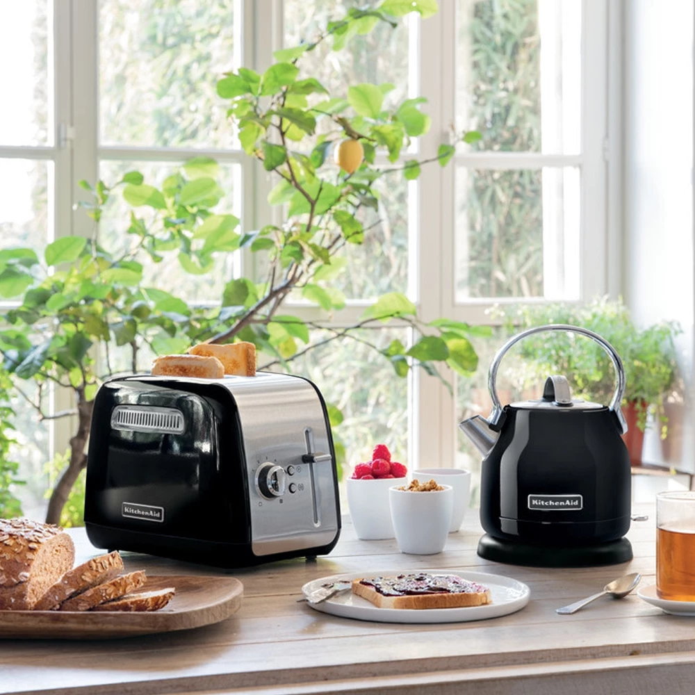 KitchenAid - Wasserkocher 1.25 L - Onyx Schwarz 7 KitchenAid - Wasserkocher 1.25 L - Onyx Schwarz – Bild 5