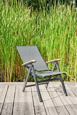 MWH Klappstuhl Reno Aluminium Mit Teak Armlehnen 11 MWH Klappstuhl Reno Aluminium Mit Teak Armlehnen -KitchenAid Sales 4260440953168 07