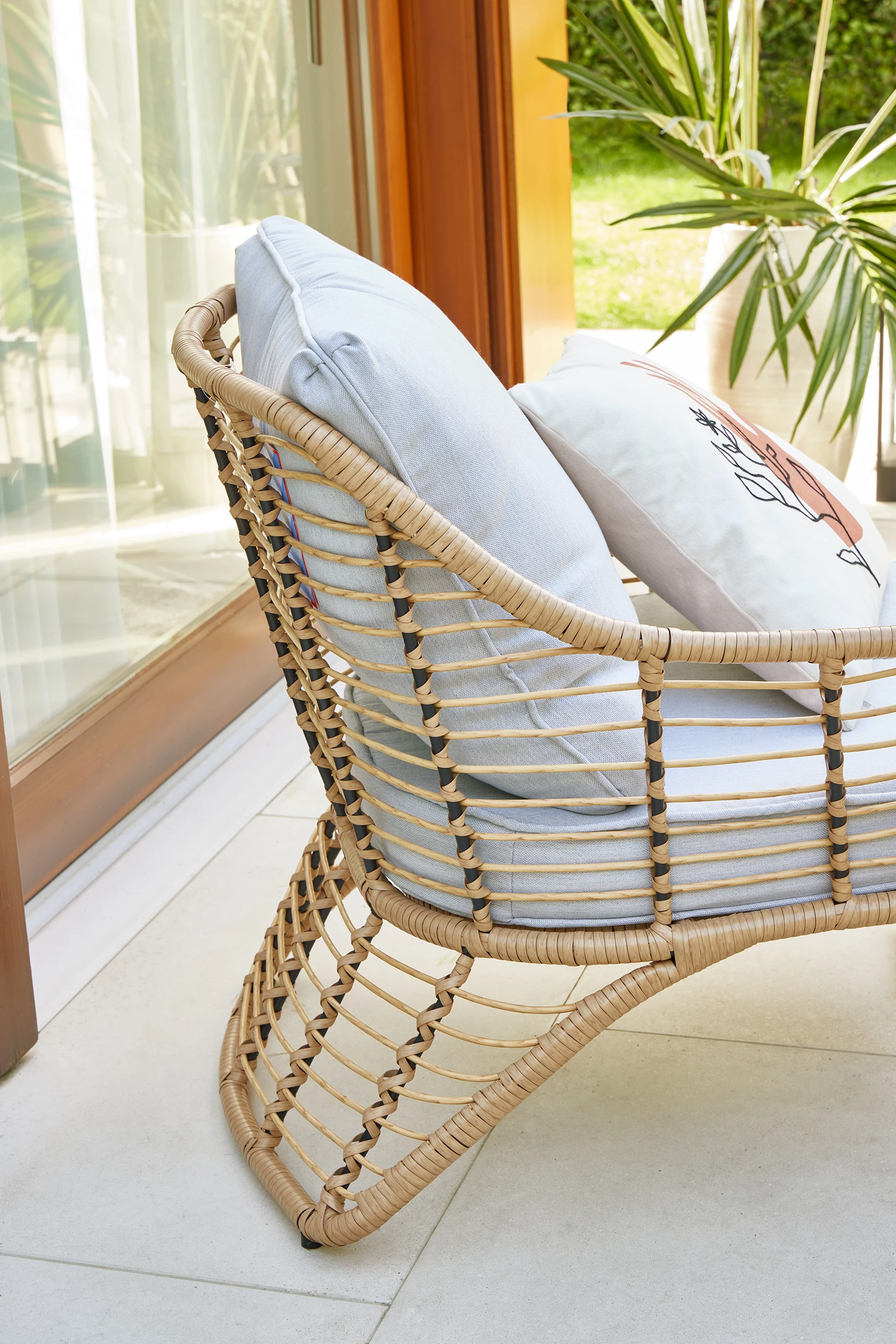 TrendLine Balkonset Lucera Inkl. Sitz- Und Rückenkissen 6 TrendLine Balkonset Lucera Inkl. Sitz- Und Rückenkissen – Bild 4