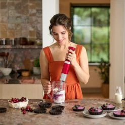 KitchenAid KAD Stabmixer Kabellos Mit Zubehör Liebesapfelrot - 5KHBBV83EMS | 45751 7 KitchenAid KAD Stabmixer Kabellos Mit Zubehör Liebesapfelrot - 5KHBBV83EMS | 45751 -KitchenAid Sales 45751 Stabmixer Kabellos mit Zubehoer 3