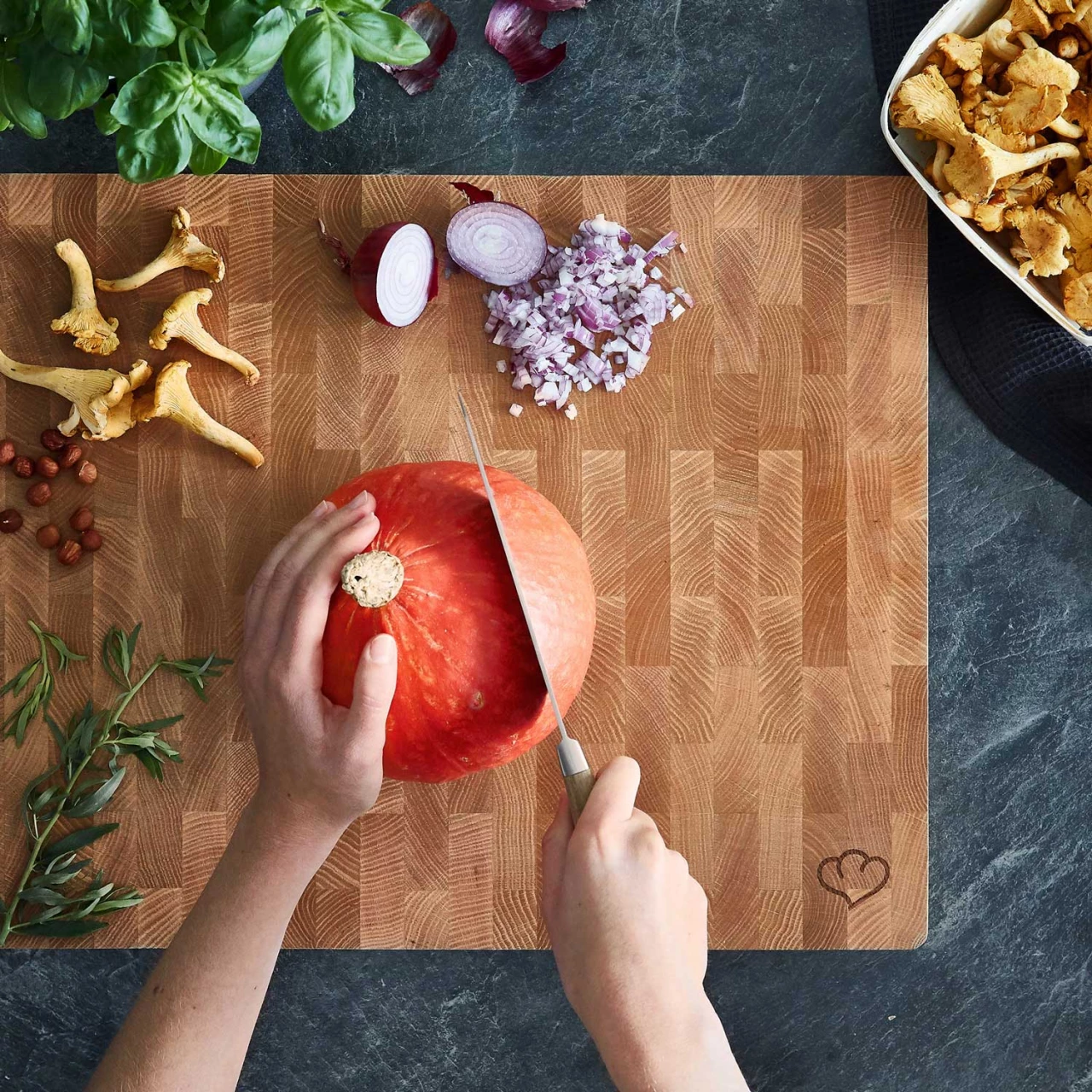 Springlane Eichenholz Schneidebrett — 50 X 40 X 4 Cm 8 Springlane Eichenholz Schneidebrett — 50 X 40 X 4 Cm – Bild 6