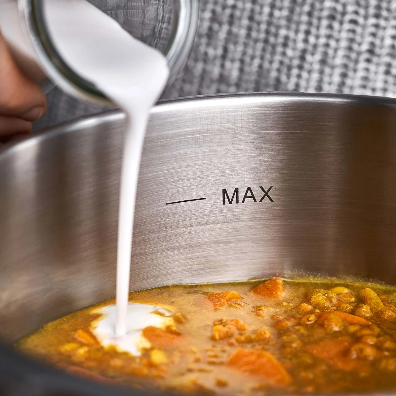 Springlane Edelstahl Schnellkochtopf — 2er-Set Inkl. Dampfgarer Und Glasdeckel 9 Springlane Edelstahl Schnellkochtopf — 2er-Set Inkl. Dampfgarer Und Glasdeckel – Bild 7