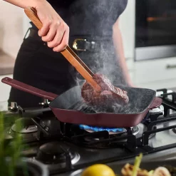 Springlane Gusseisen Grillpfanne -KitchenAid Sales 944194 Springlane Gusseisen Grillpfanne Rot Moodfoto Header 1600px 1280x1280