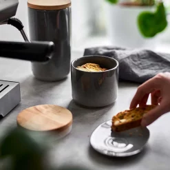 Springlane Keramik Vorratsdosen-Set — 2-tlg. 9 Springlane Keramik Vorratsdosen-Set — 2-tlg. -KitchenAid Sales 944399 Springlane MistyCliff Keramikdosen Moodfoto Kaffee 1280x1280