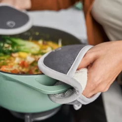 Springlane Topflappen-Set 2-tlg. -KitchenAid Sales 944715 Springlane Textilien Topflappen grau Topf heben 1600 1280x1280