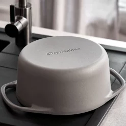 Springlane Gusseisen Reiniger — 250 Ml -KitchenAid Sales 944980 Springlane Gusseisen Reiniger Moodbilder Cocotte sauber 01 1600px 1280x1280