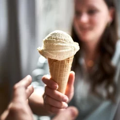 Springlane Nice Eis — Veganes Eispulver Für Milcheis — 100% Bio -KitchenAid Sales 945032 Springlane Nice Eis Basispulver Milcheis Moodfoto Eiswaffel 1600px 1280x1280 1